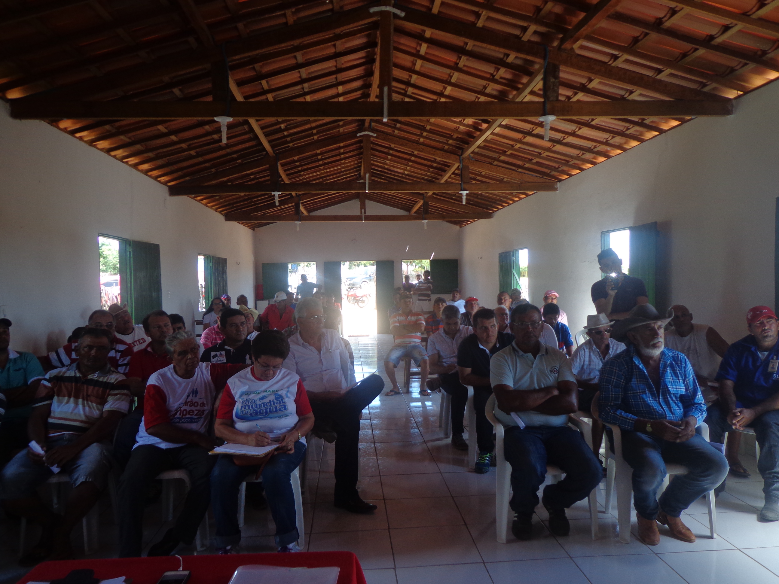 Reunião com os usuários do sistema hídrico do Missi