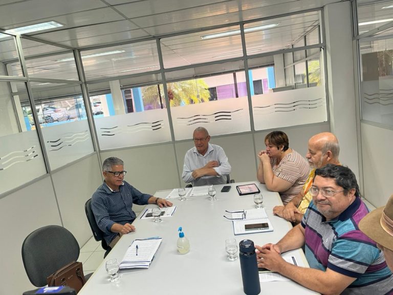Diretoria do CBH Litoral discute sobre proposta de parceria da  Cogerh com a UECE