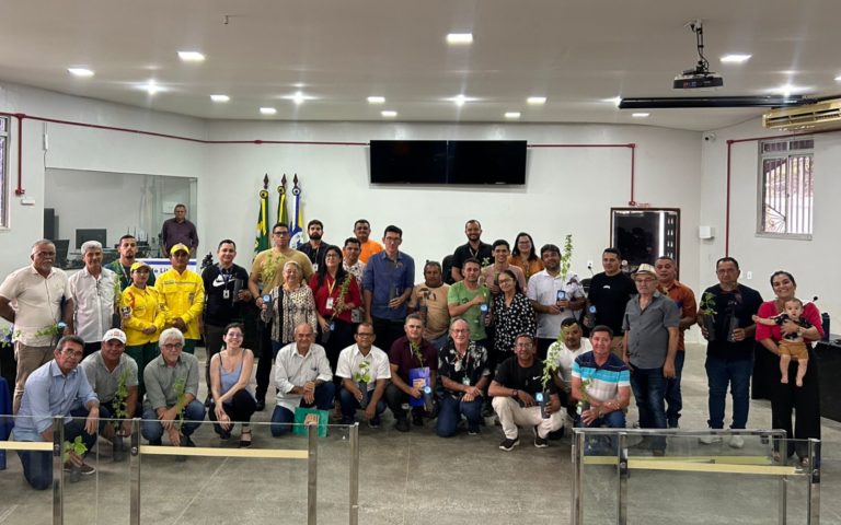 CBH Litoral apresenta programação para 2025 e entrega prêmio “Amigos da Água 2023” 